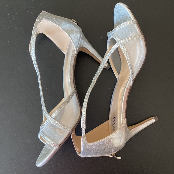 Taxi Dress Sandal - Picture 3 of 7